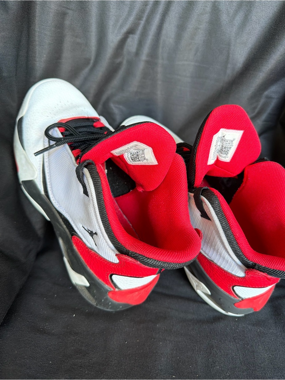 Jordan Kids Size 5.5 Y Basketball Sneakers in Red, White & Black